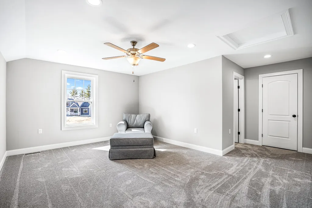 18 Del Ray Drive Windham NH 03087