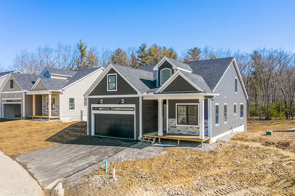 18 Del Ray Drive Windham NH 03087