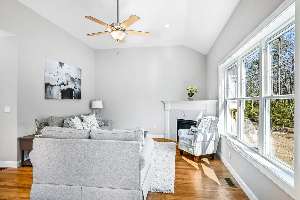 18 Del Ray Drive Windham NH 03087