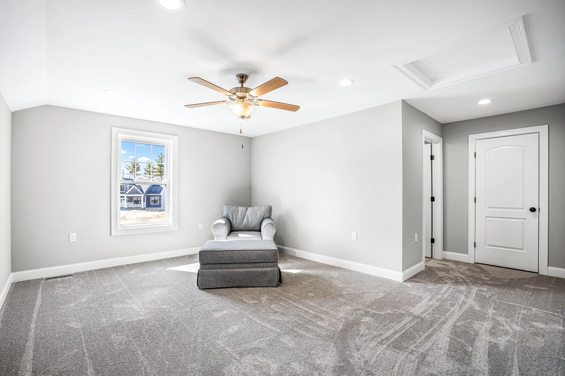 18 Del Ray Drive Windham NH 03087