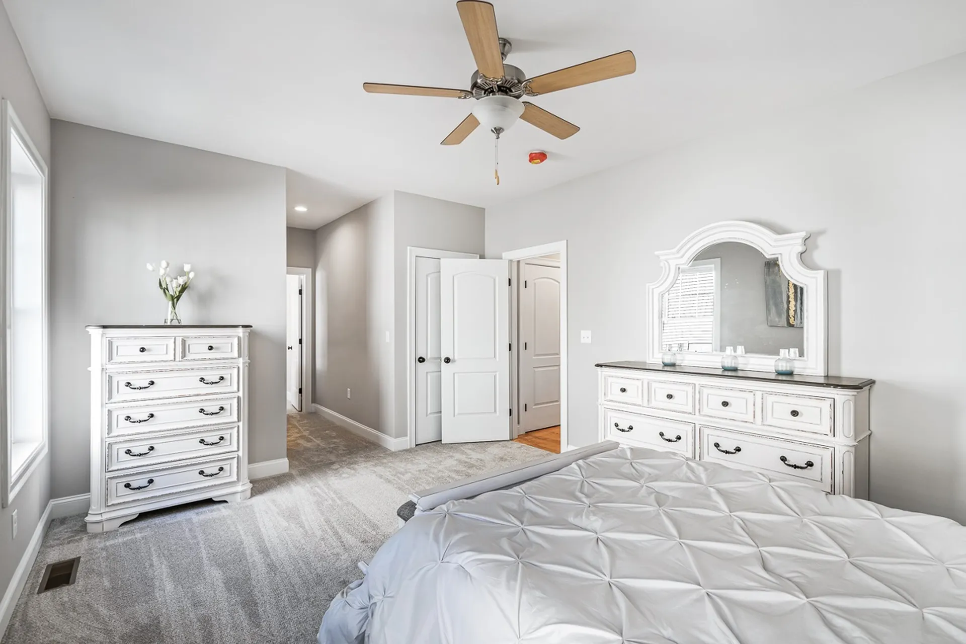 18 Del Ray Drive Windham NH 03087