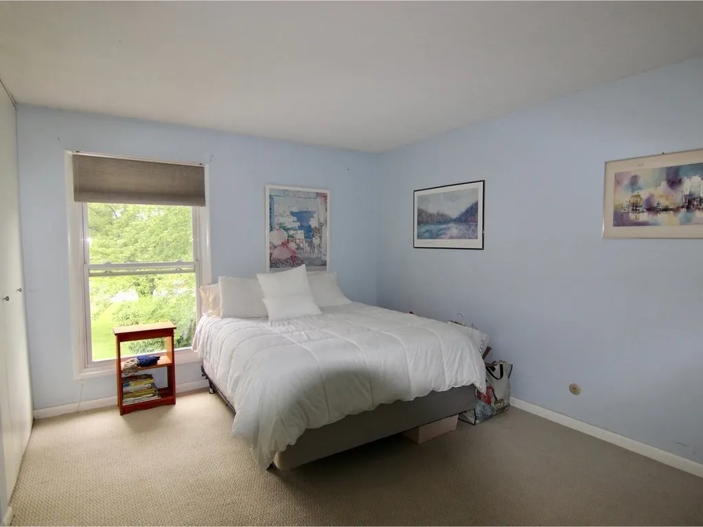 80 Ledgewood Circle Burlington VT 05401