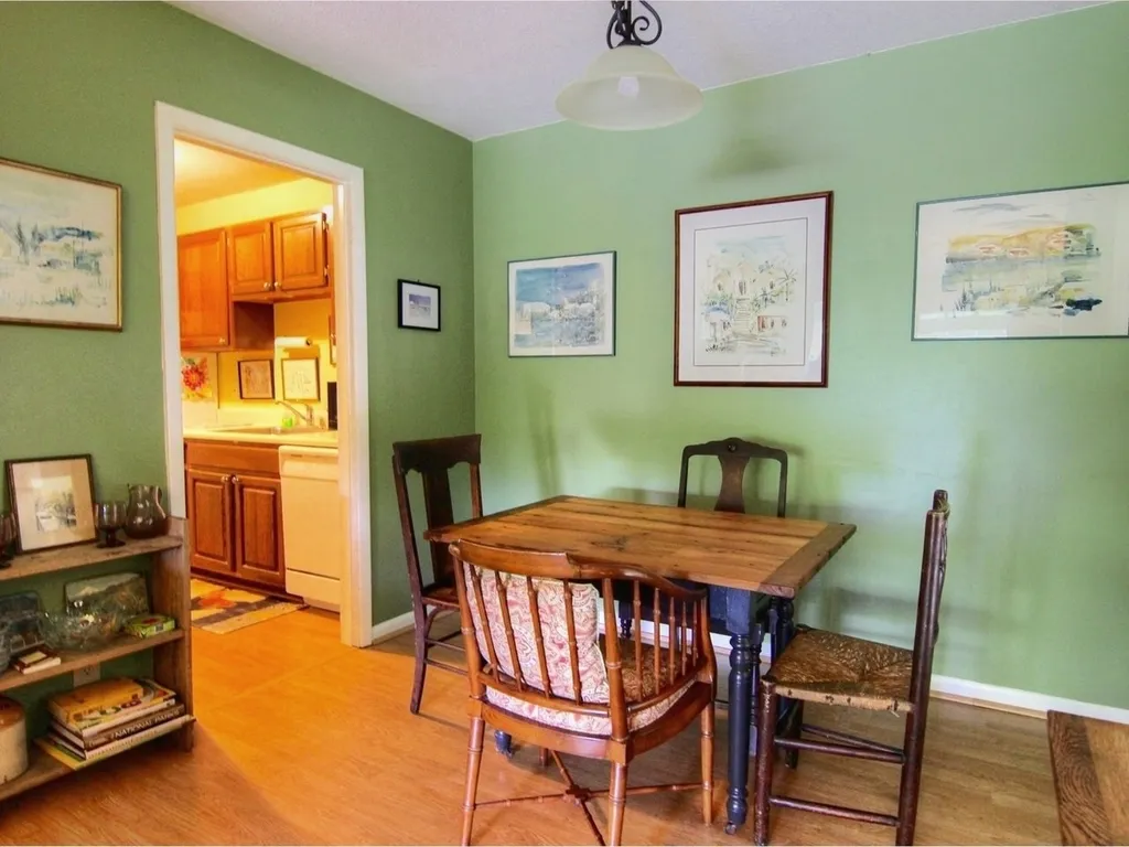 80 Ledgewood Circle Burlington VT 05401