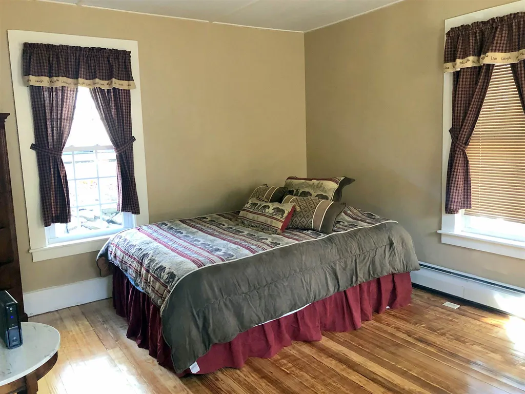 144 Center Street Wolfeboro NH 03894