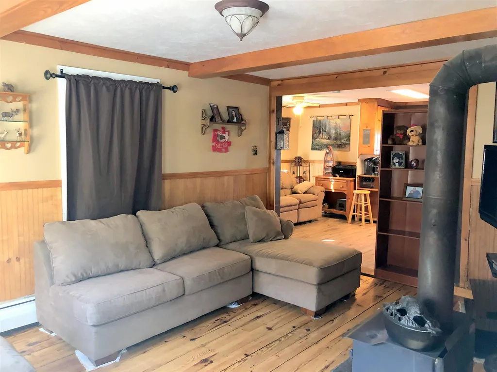 144 Center Street Wolfeboro NH 03894