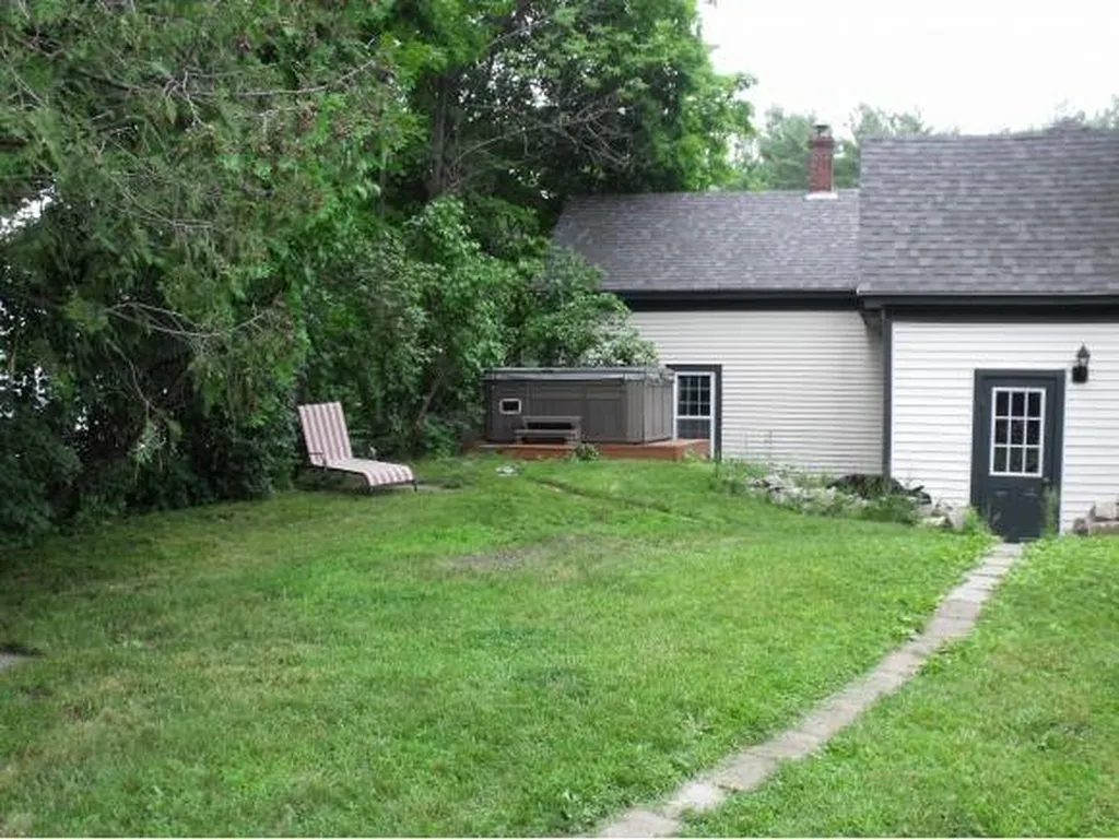144 Center Street Wolfeboro NH 03894