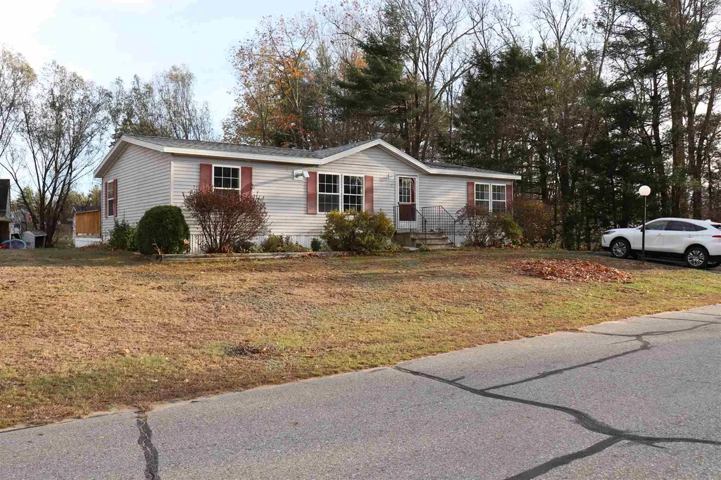15 Georgia Pine Lane Farmington NH 03835
