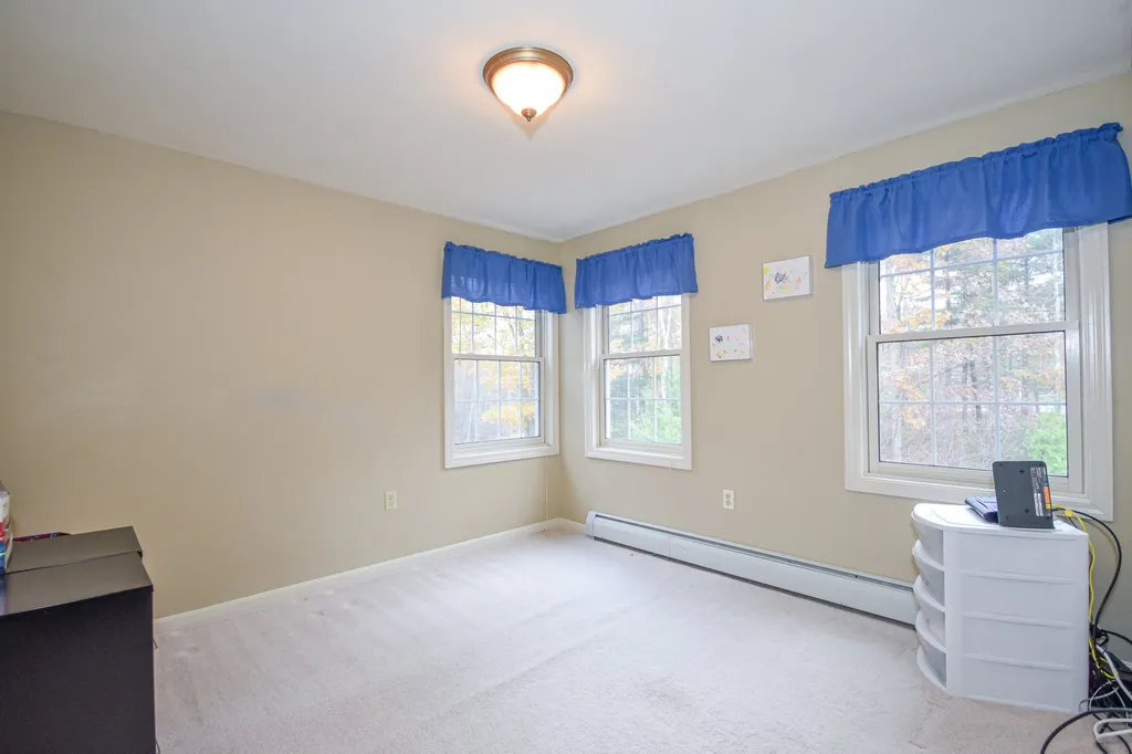28 Clover Lane Barrington NH 03825