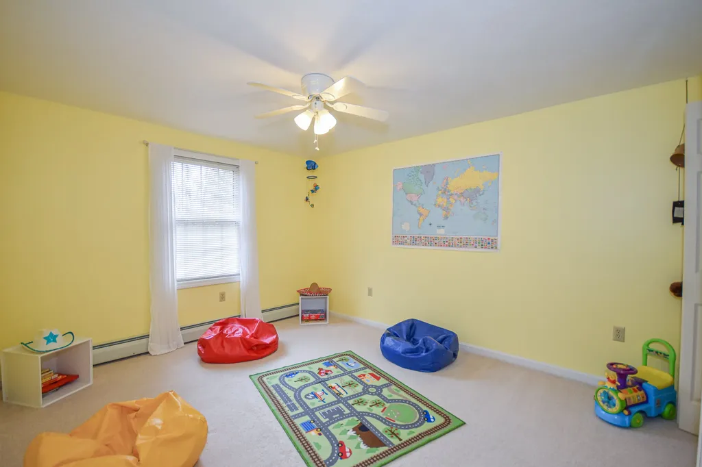 28 Clover Lane Barrington NH 03825