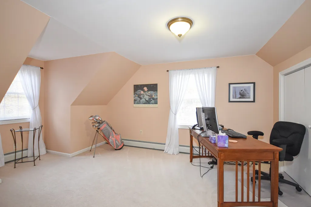 28 Clover Lane Barrington NH 03825