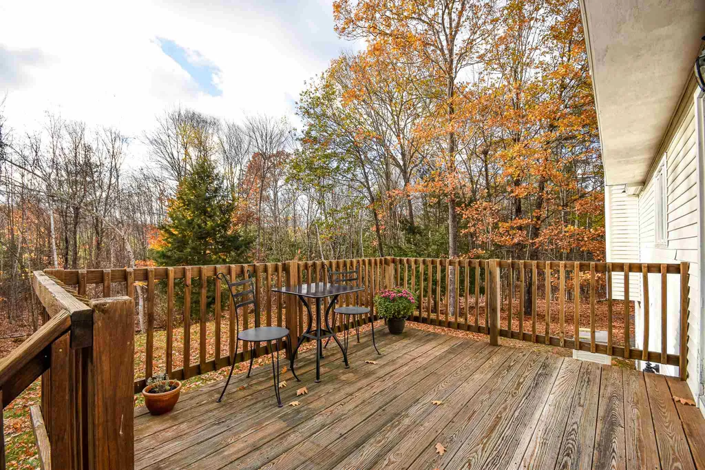 28 Clover Lane Barrington NH 03825
