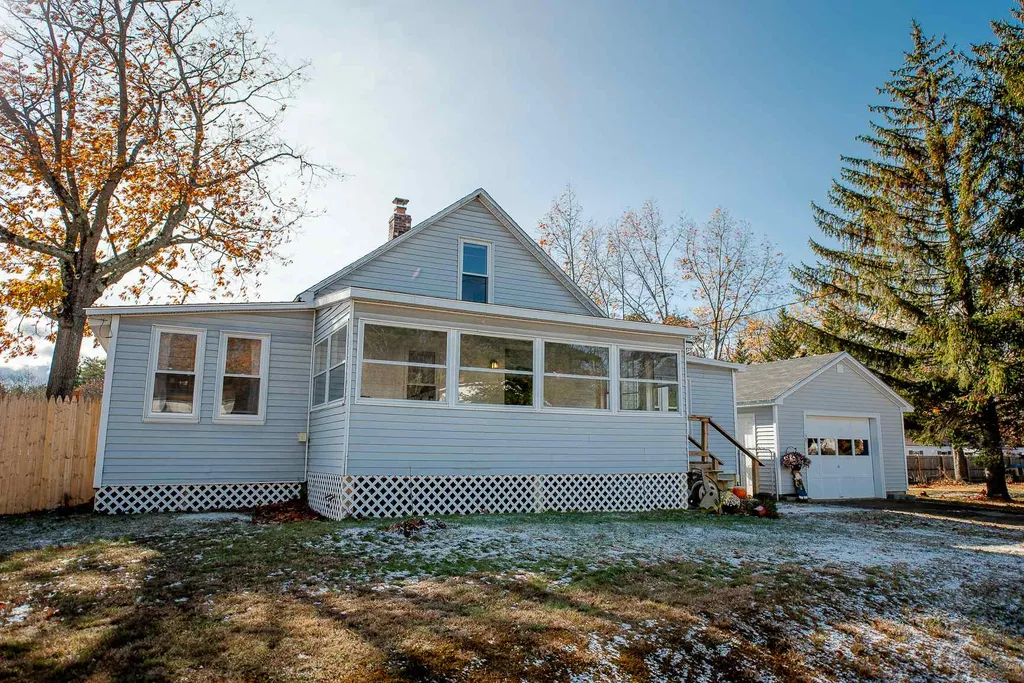 38 Webster Lake Road Franklin NH 03235