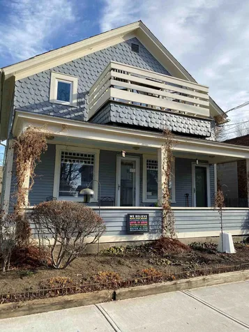 60 Lakeview Terrace Burlington VT 05401