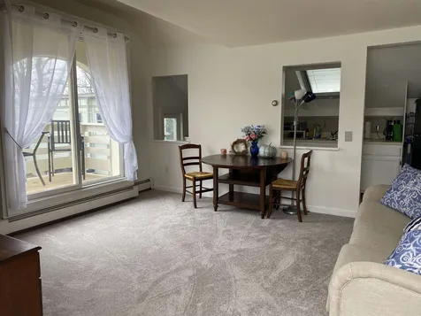 60 Lakeview Terrace Burlington VT 05401