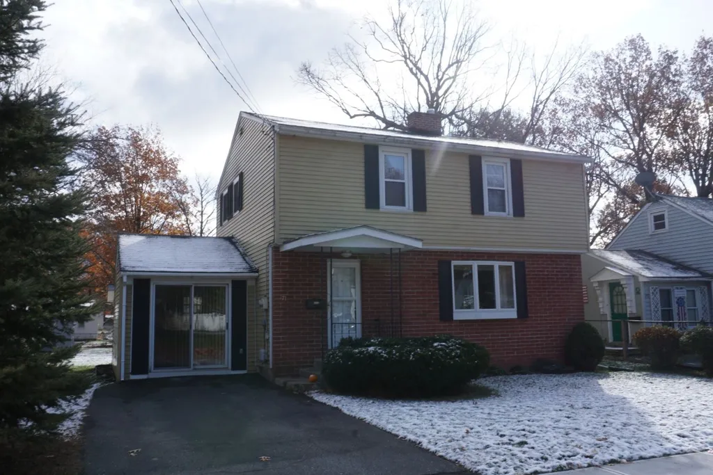 71 Woodbury Road Burlington VT 05408