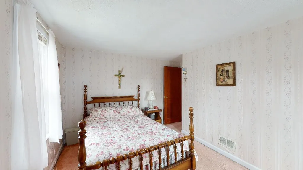 71 Woodbury Road Burlington VT 05408