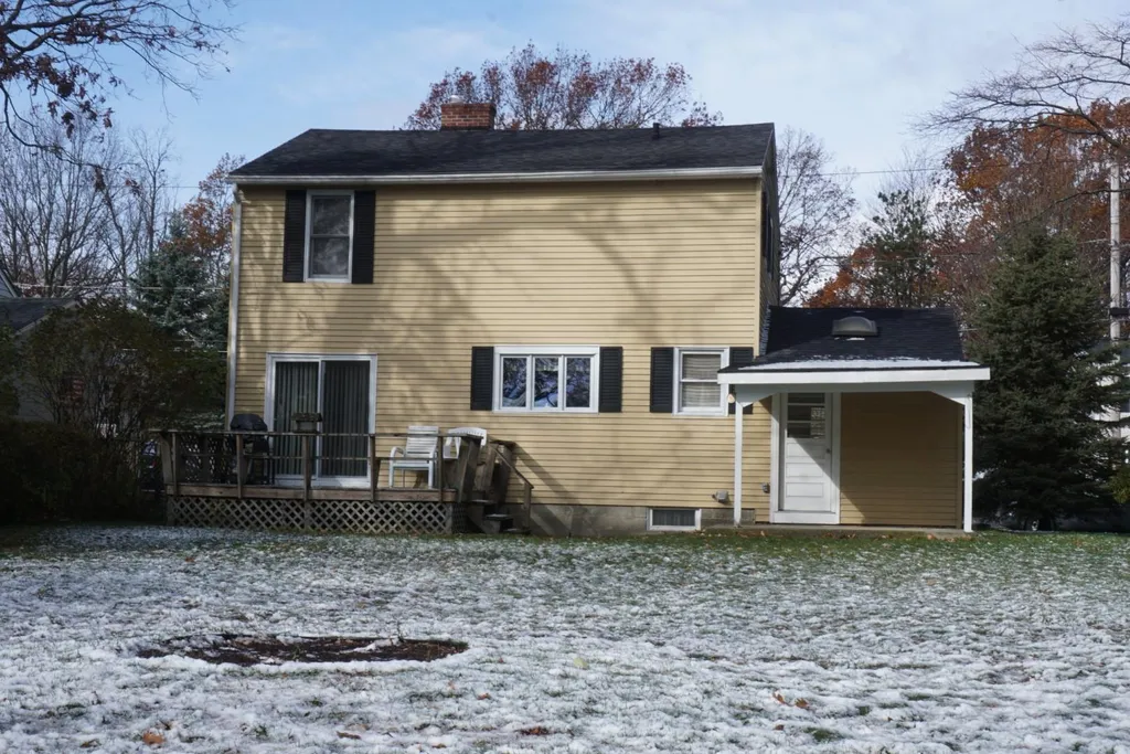 71 Woodbury Road Burlington VT 05408