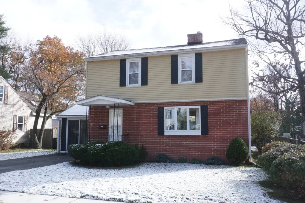 71 Woodbury Road Burlington VT 05408