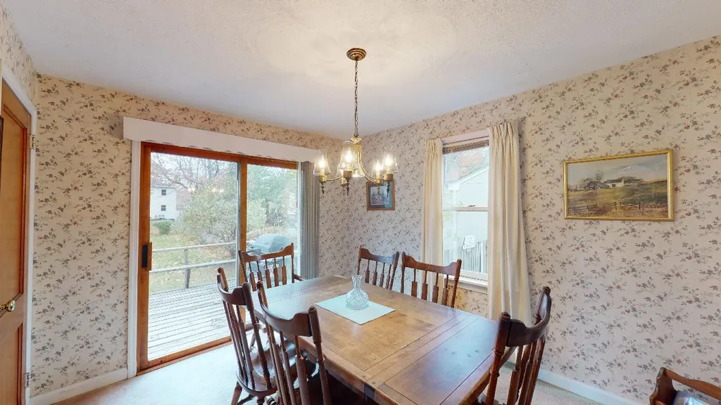 71 Woodbury Road Burlington VT 05408