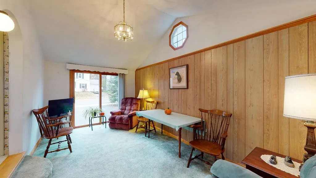 71 Woodbury Road Burlington VT 05408