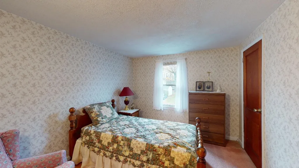 71 Woodbury Road Burlington VT 05408