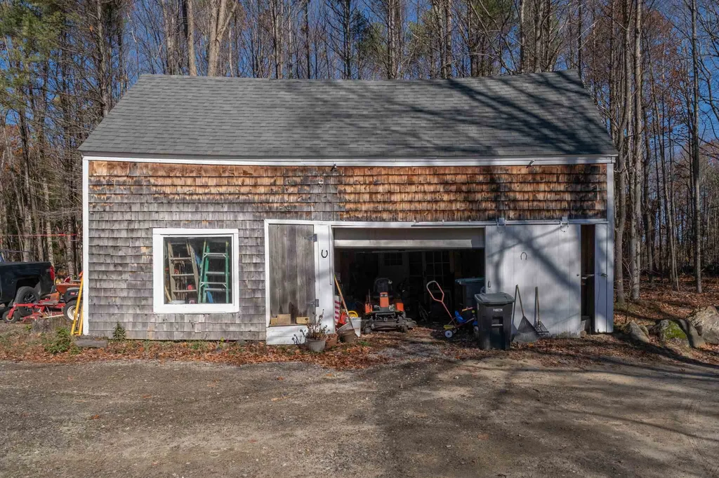 56 Calef Hill Road Franklin NH 03235