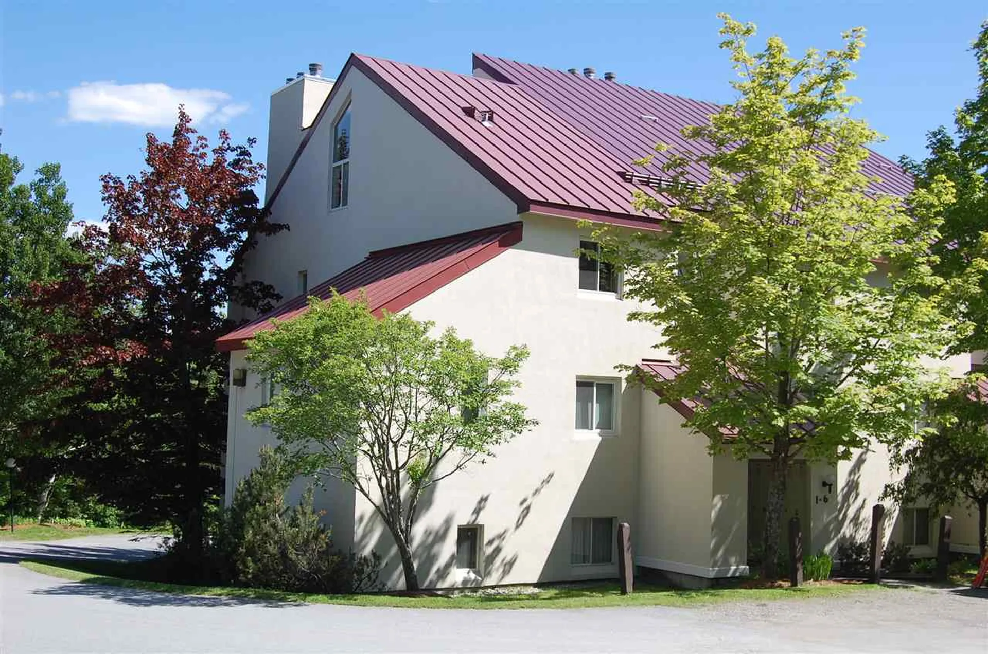 6 Mountainside Drive Warren VT 05674