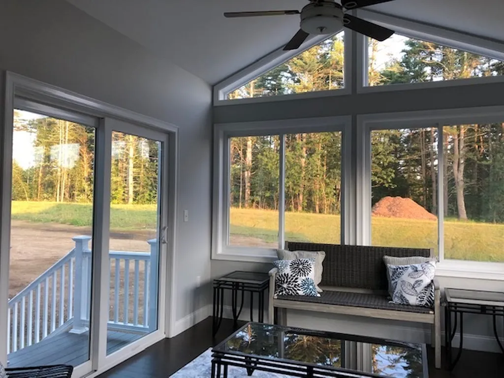 26 Pilgrim Road Londonderry NH 03053