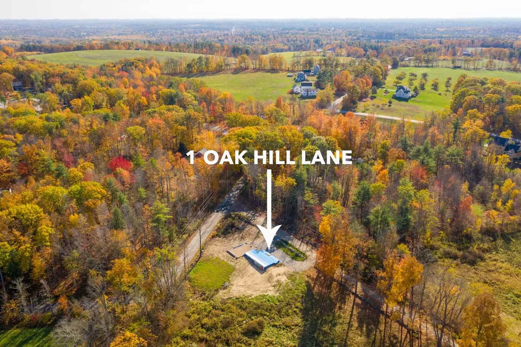 1 Oak Hill Lane Epping NH 03042