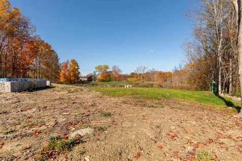 1 Oak Hill Lane Epping NH 03042