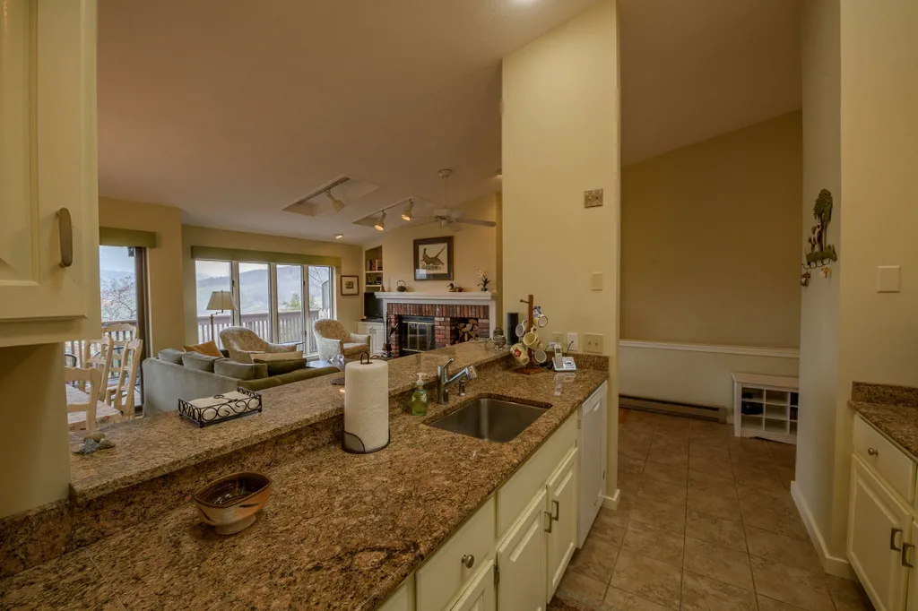 443 Alden Partridge Road Hartford VT 05059