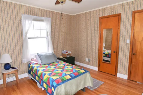 102 Iroquois Avenue Essex VT 05452