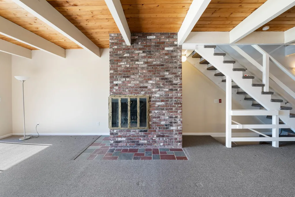 73 Tonset Slope Sunapee NH 03782