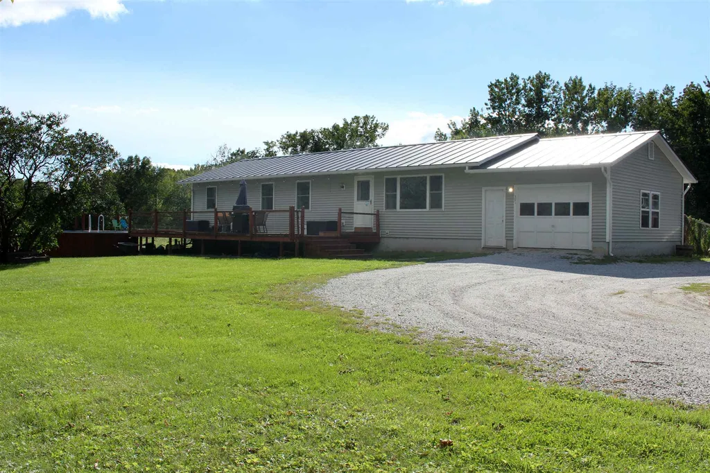 391 South End Road North Hero VT 05474
