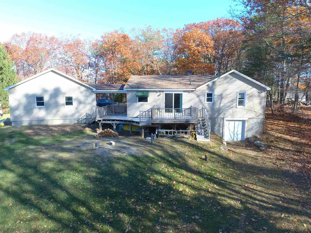 11 Royal Range Road Sandown NH 03873