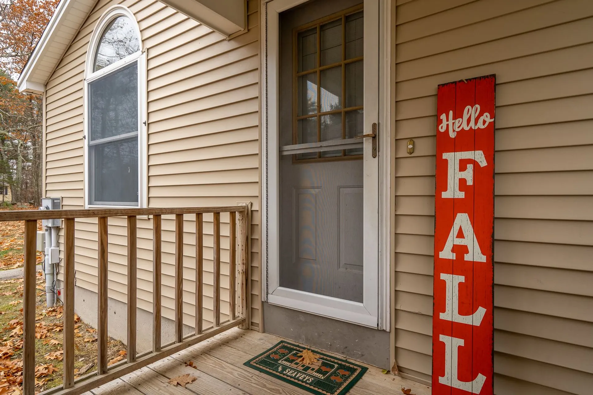 11 Royal Range Road Sandown NH 03873