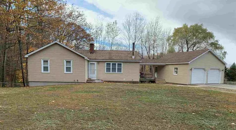 11 Royal Range Road Sandown NH 03873