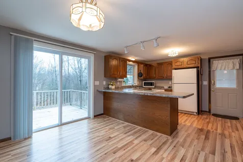 11 Royal Range Road Sandown NH 03873
