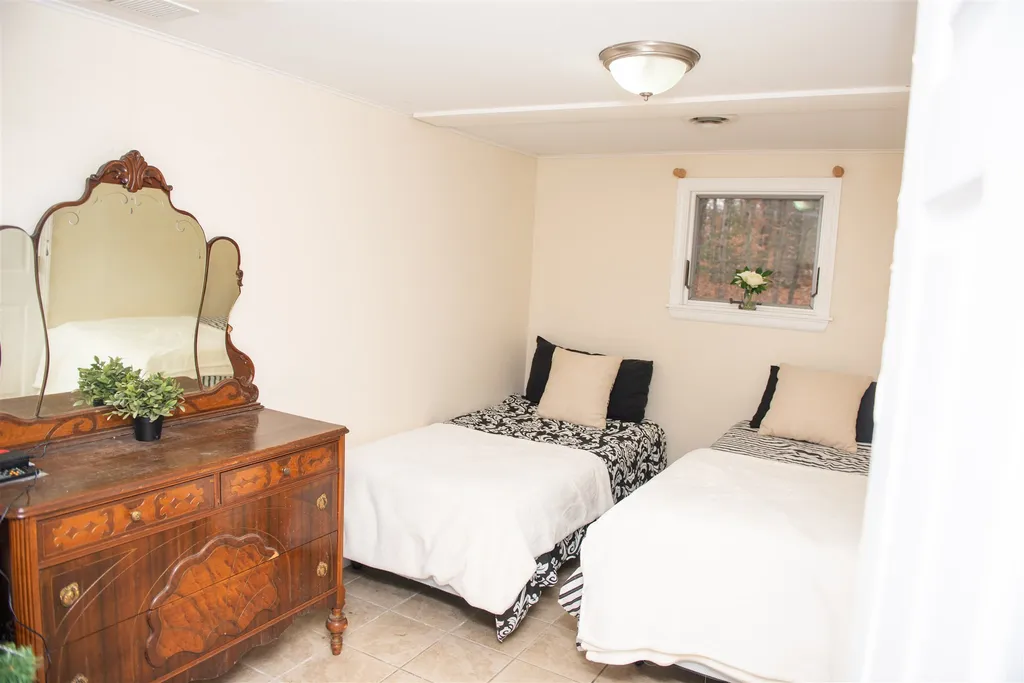 125 Varney Road Barnstead NH 03225