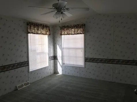 25 Bell Drive Salem NH 03079