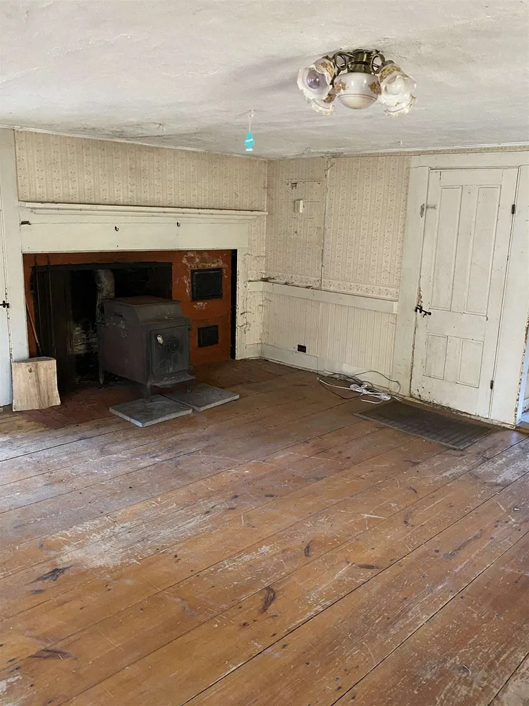 76 Valley Road Alton NH 03809