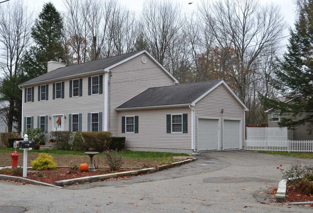 68 Jay Way Rochester NH 03868