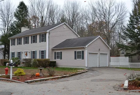 68 Jay Way Rochester NH 03868