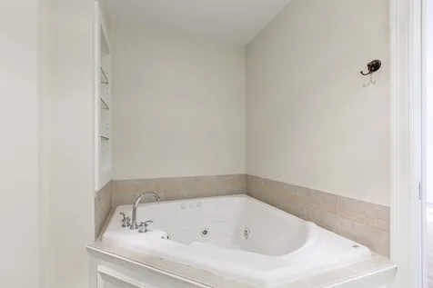 100 Shepards Cove Road Kittery ME 03904