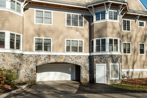 100 Shepards Cove Road Kittery ME 03904