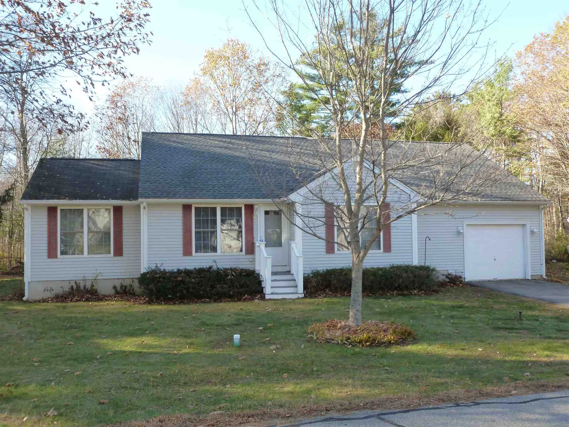 18 Lamprey Village Drive Epping NH 03042
