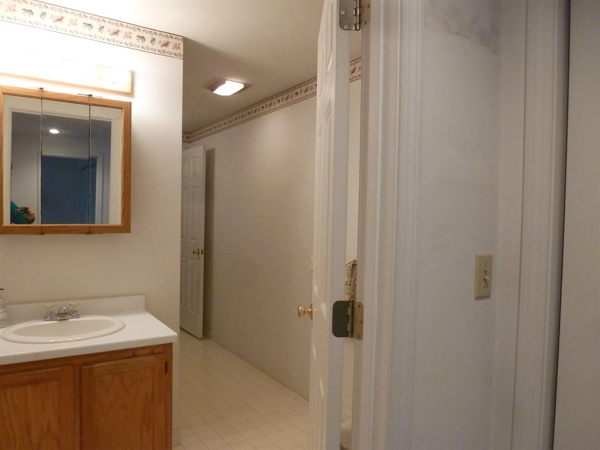 18 Lamprey Village Drive Epping NH 03042