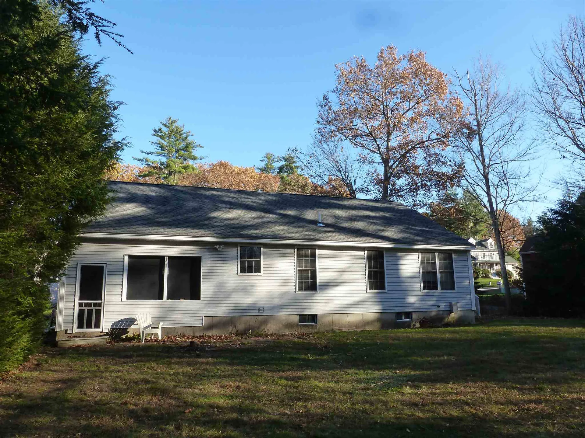 18 Lamprey Village Drive Epping NH 03042