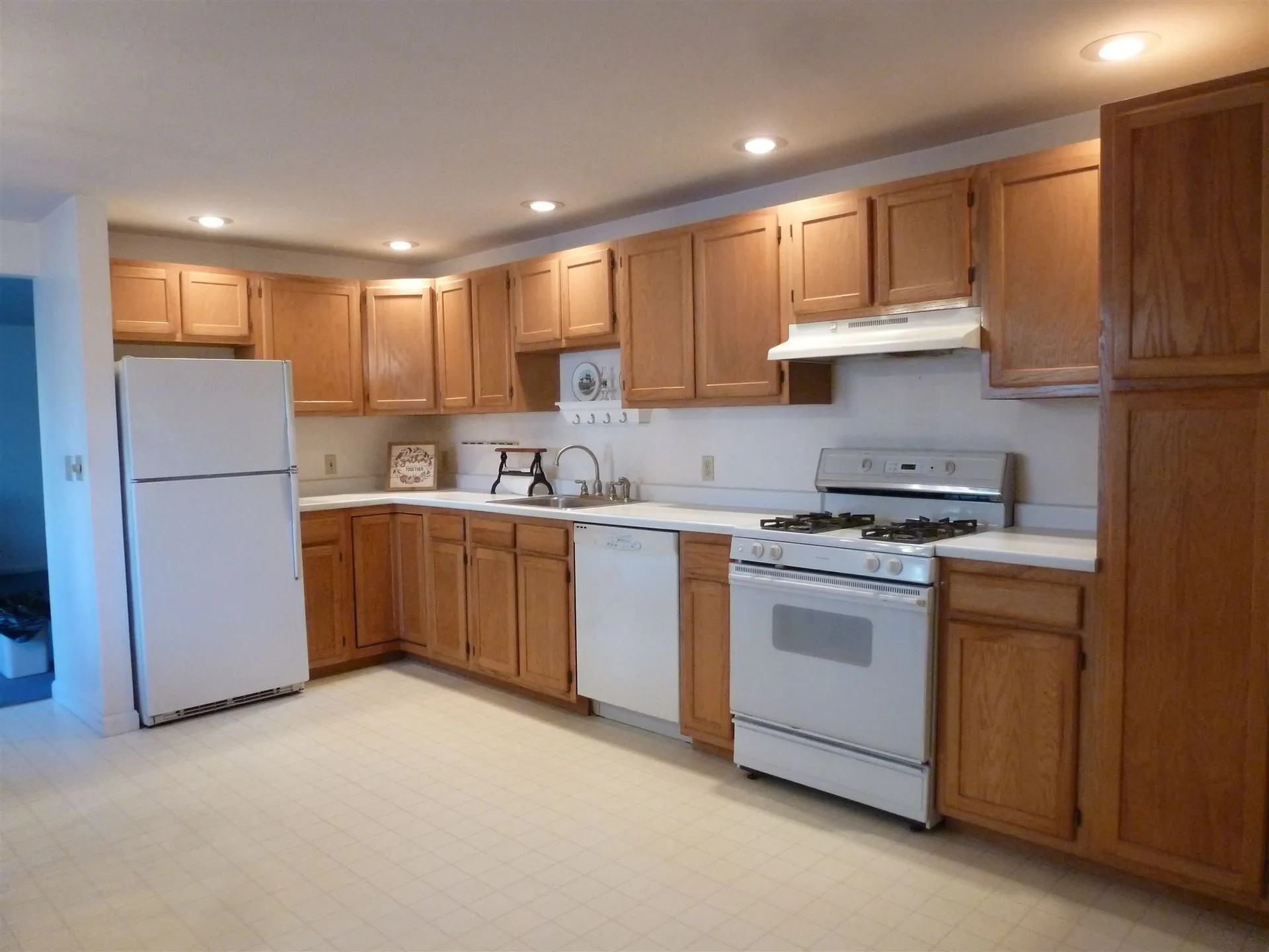 18 Lamprey Village Drive Epping NH 03042