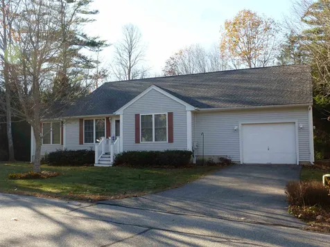 18 Lamprey Village Drive Epping NH 03042